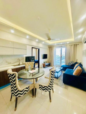 Elysium Luxury 1Bed Apartment! Opposite to Centaurus Mall
